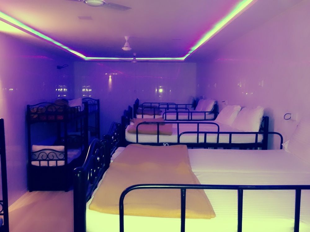 Star Dormitory Mumbai Exterior photo