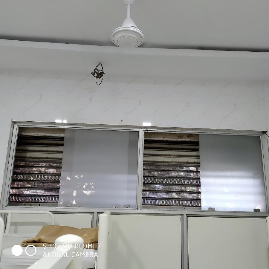 Star Dormitory Mumbai Exterior photo